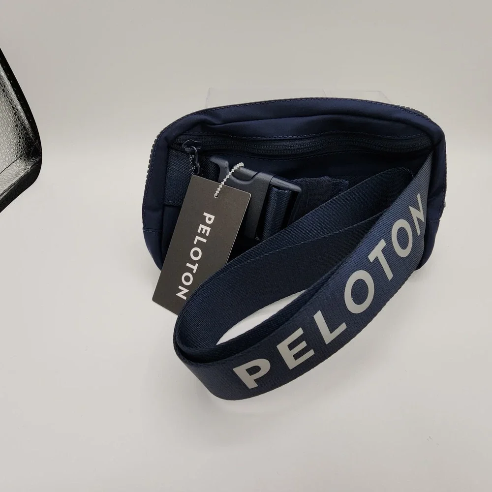 Lululemon x Peloton Everywhere Belt Bag 1L True Navy Adjustable Strap NEW w/ Tag - Picture 5 of 15